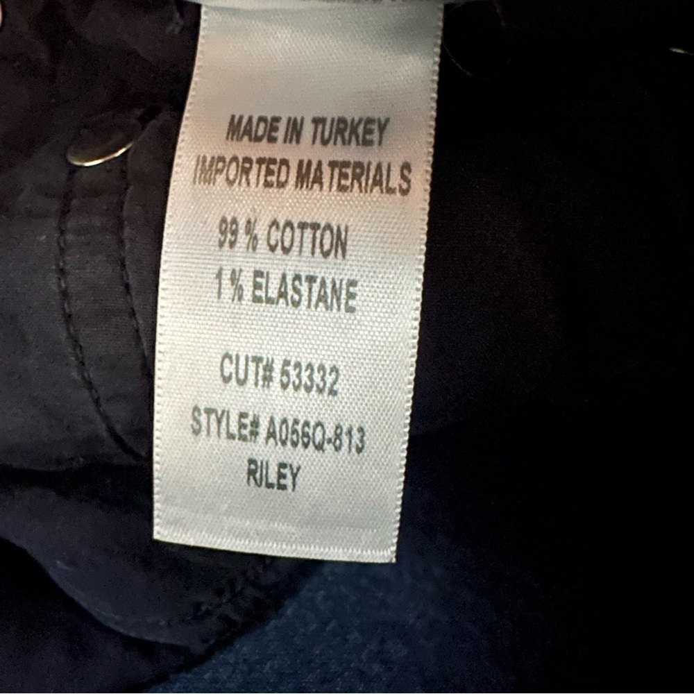 AGOLDE Distressed Riley Jeans - Picture 7 of 8
